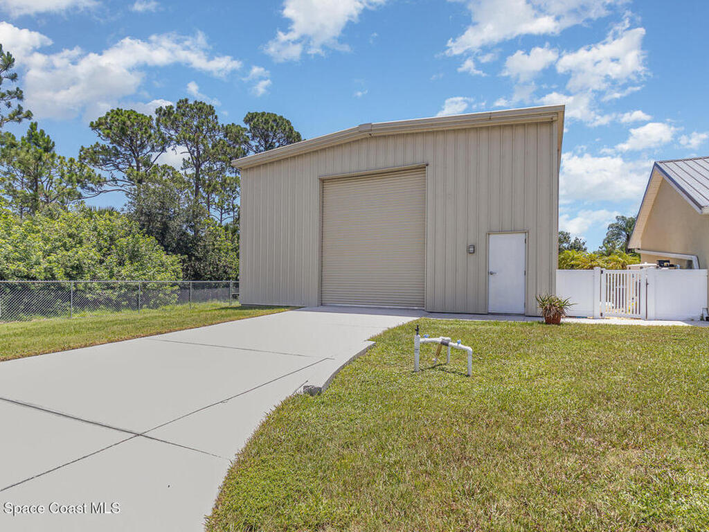 690 Grant Road, Palm Bay, FL 32909