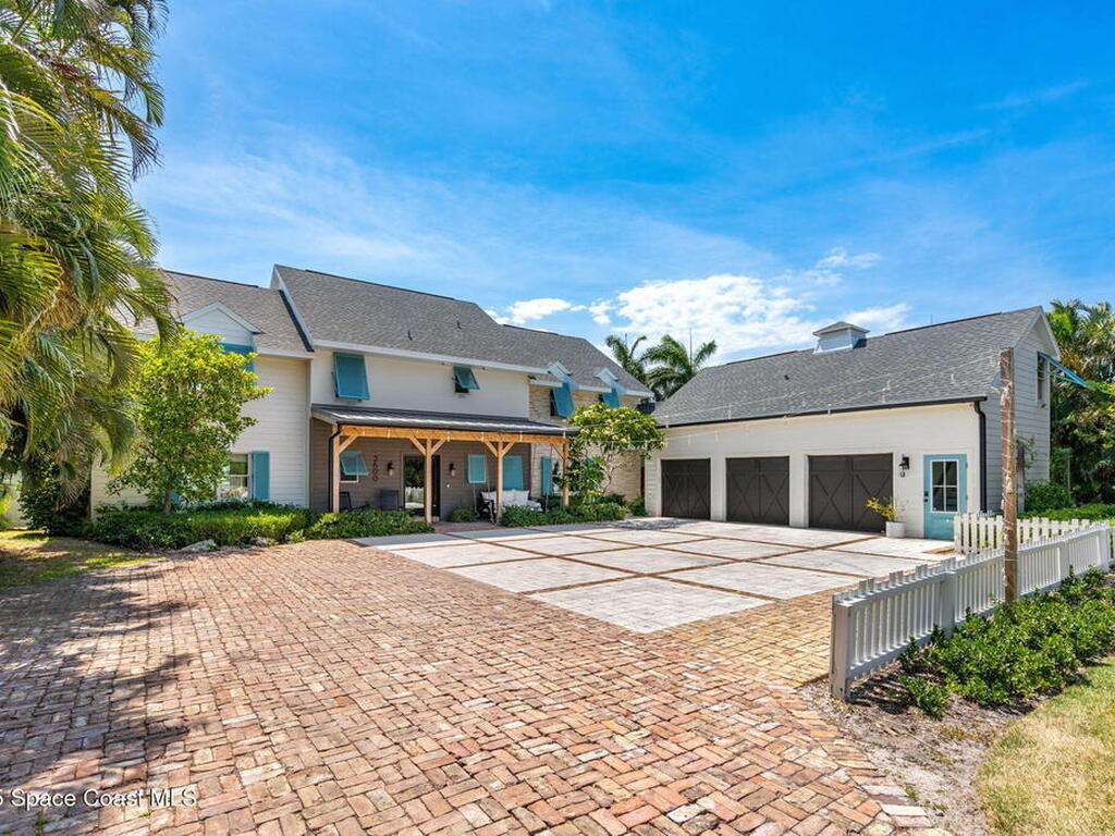 2600 N Riverside Drive, Indialantic, FL 32903