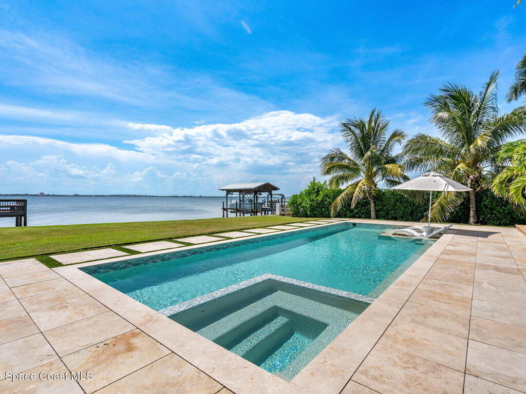 2600 N Riverside Drive, Indialantic, FL 32903