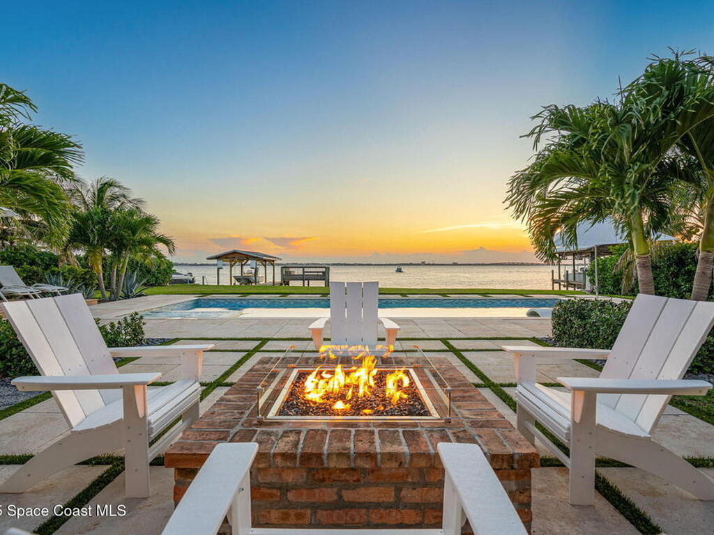 2600 N Riverside Drive, Indialantic, FL 32903