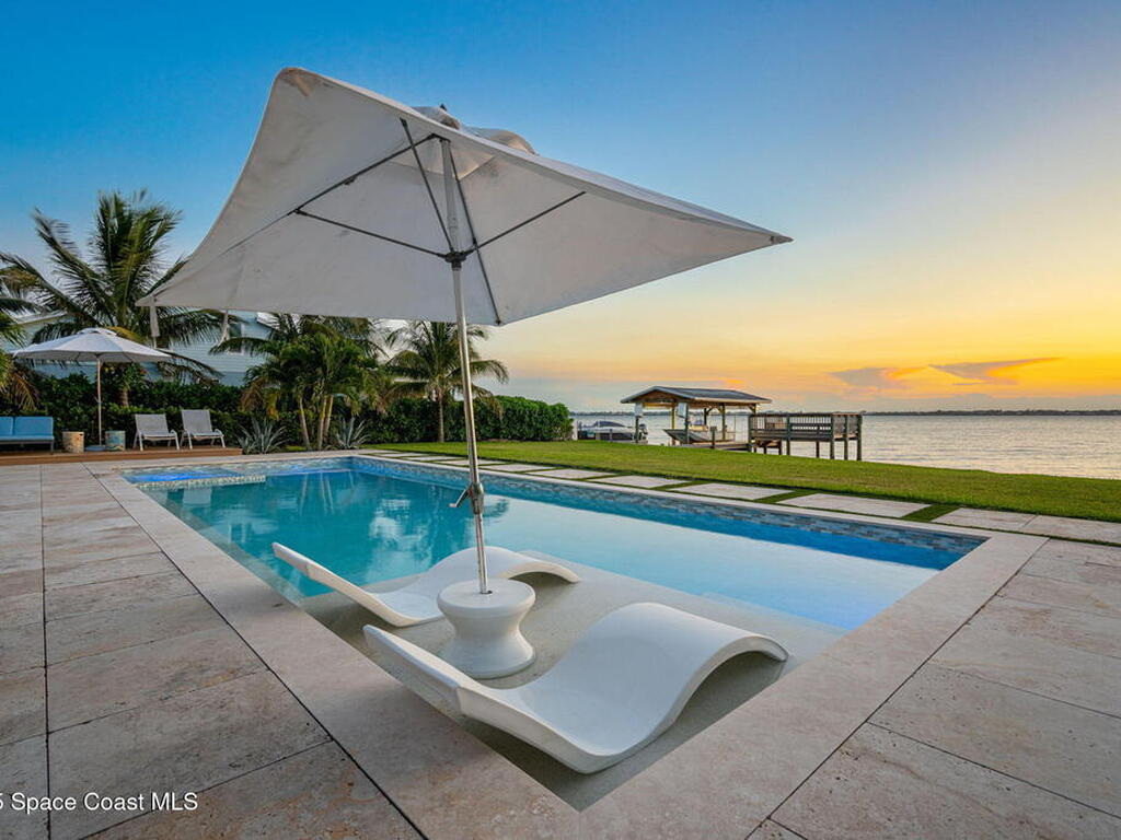2600 N Riverside Drive, Indialantic, FL 32903