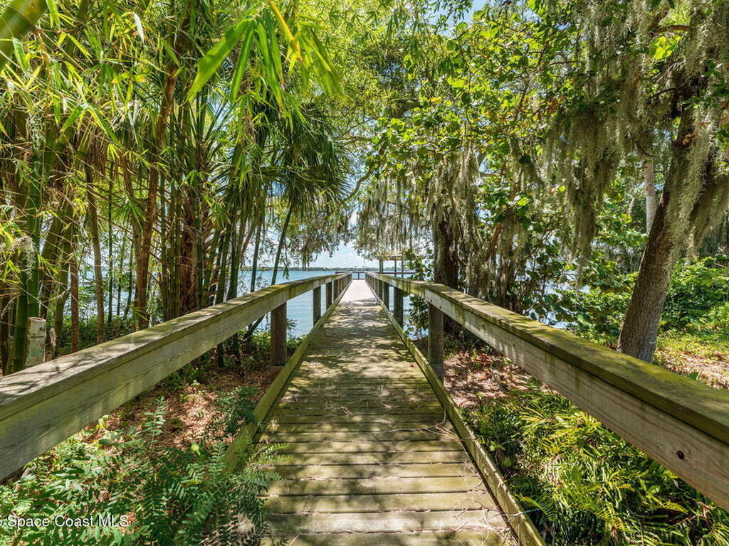 1250 Aranceto Circle, Merritt Island, FL 32952