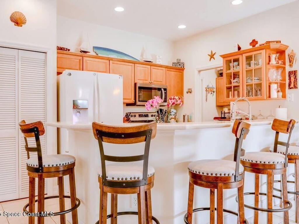 7071 Ridgewood Avenue, Cape Canaveral, FL 32920