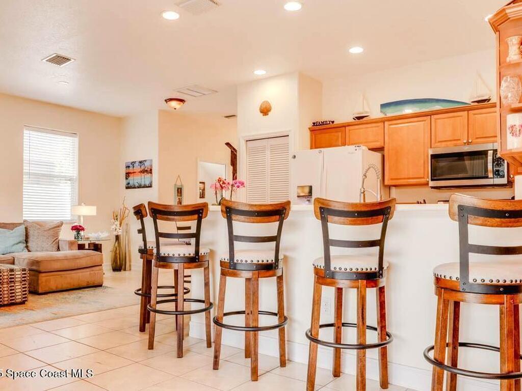 7071 Ridgewood Avenue, Cape Canaveral, FL 32920