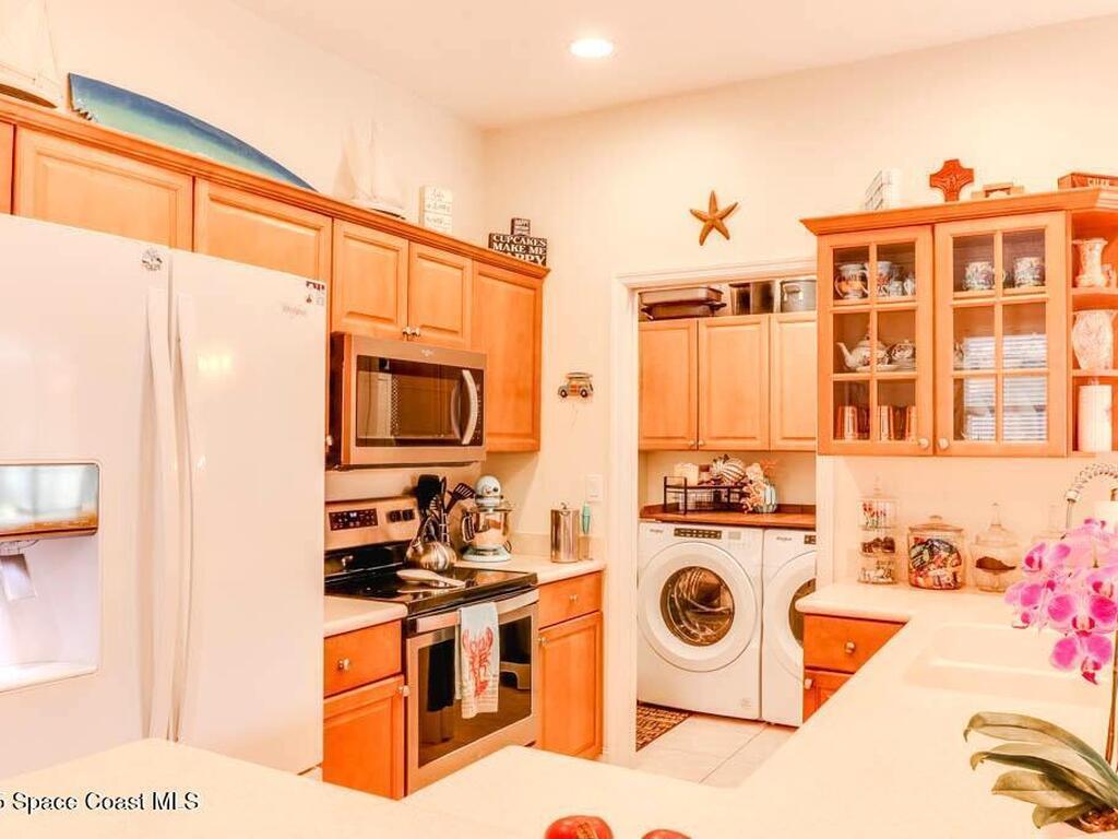 7071 Ridgewood Avenue, Cape Canaveral, FL 32920