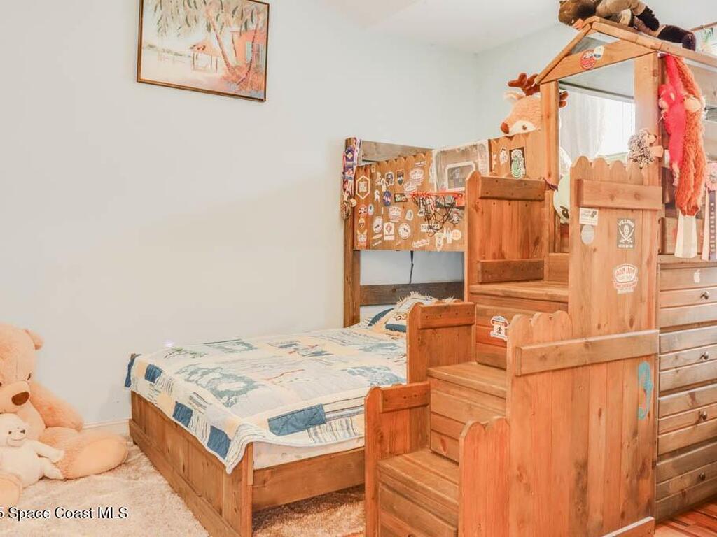 7071 Ridgewood Avenue, Cape Canaveral, FL 32920