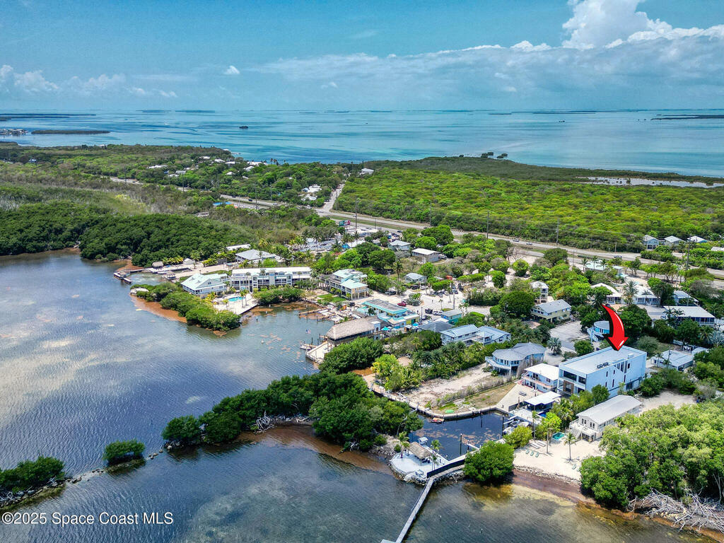 16 Seaside Ave Avenue, Key Largo, FL 33037