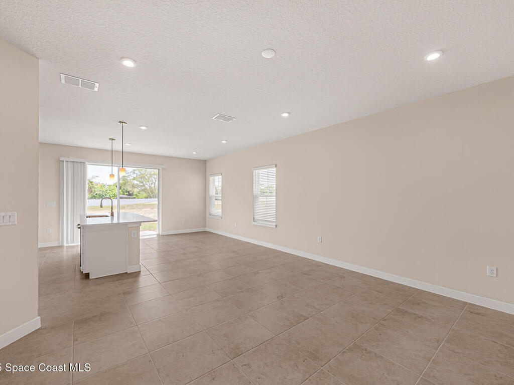 1895 Kendall Pointe Place, Melbourne, FL 32935