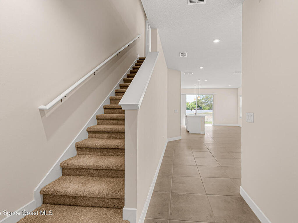 1895 Kendall Pointe Place, Melbourne, FL 32935