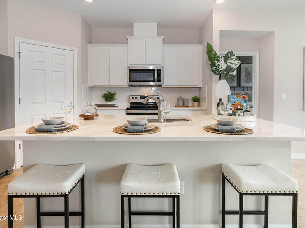 3910 Hollingsworth Drive, Palm Bay, FL 32909
