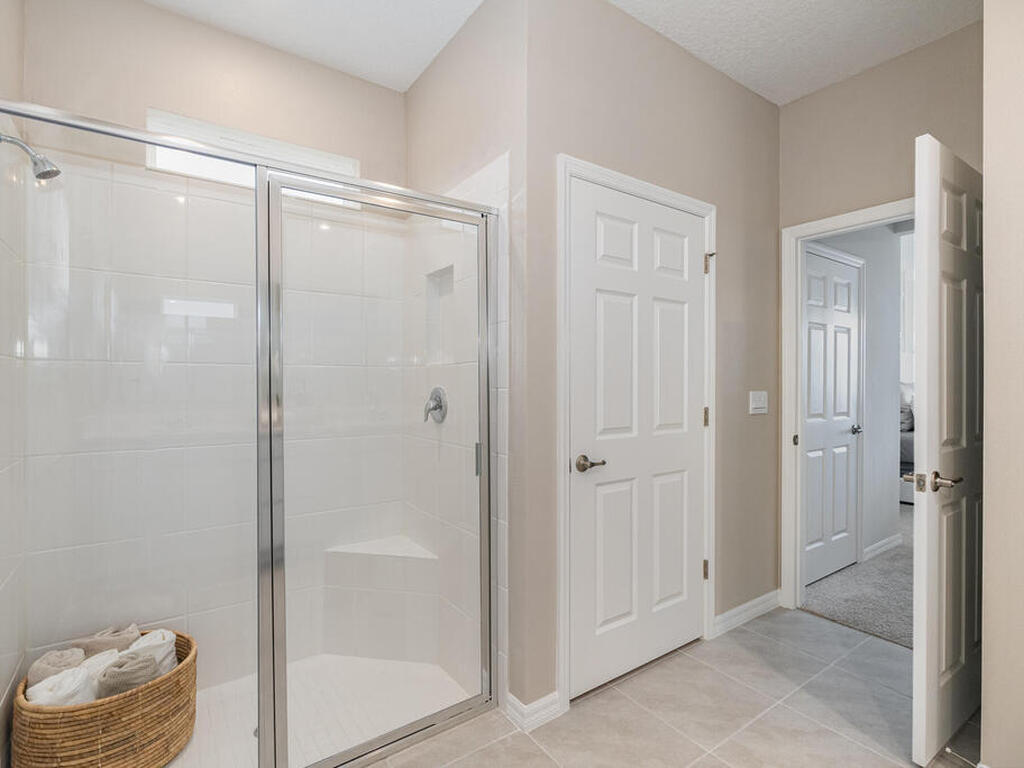 3940 Hollingsworth Drive, Palm Bay, FL 32909