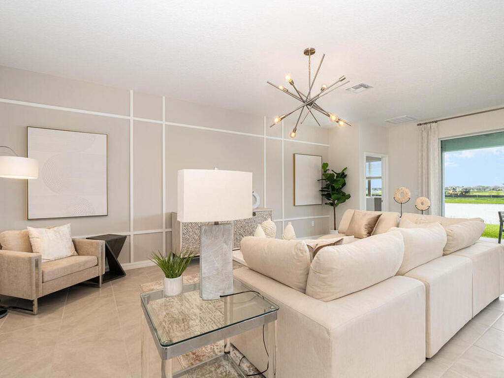 3940 Hollingsworth Drive, Palm Bay, FL 32909