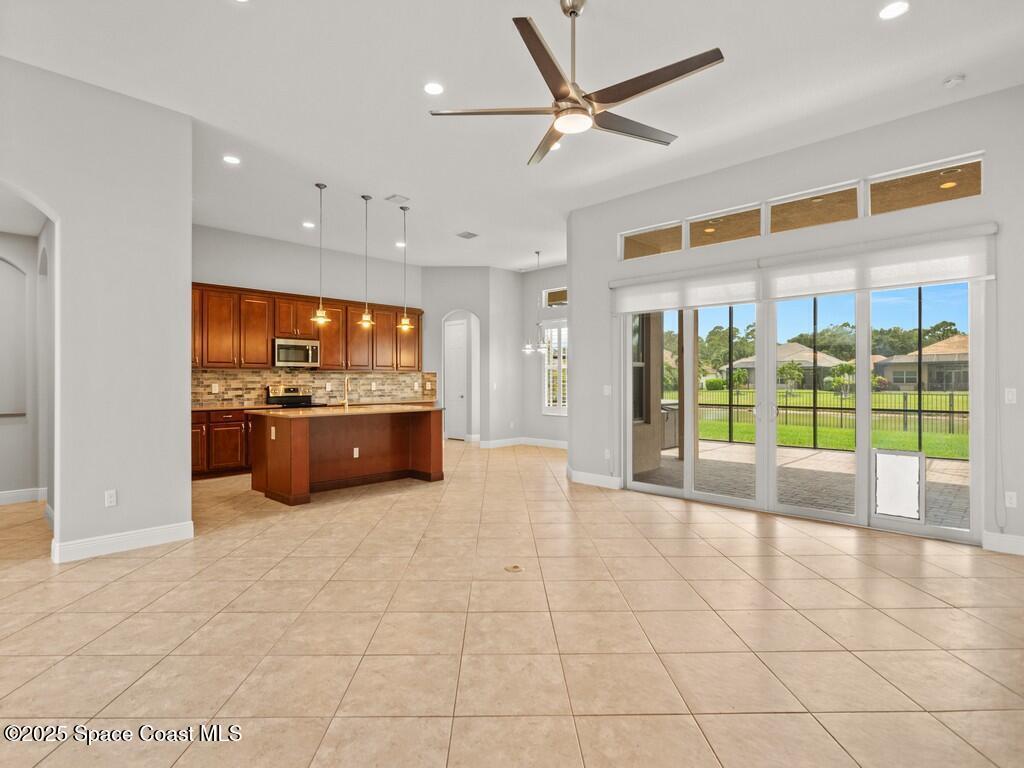 8255 Heather Court, Vero Beach, FL 32967