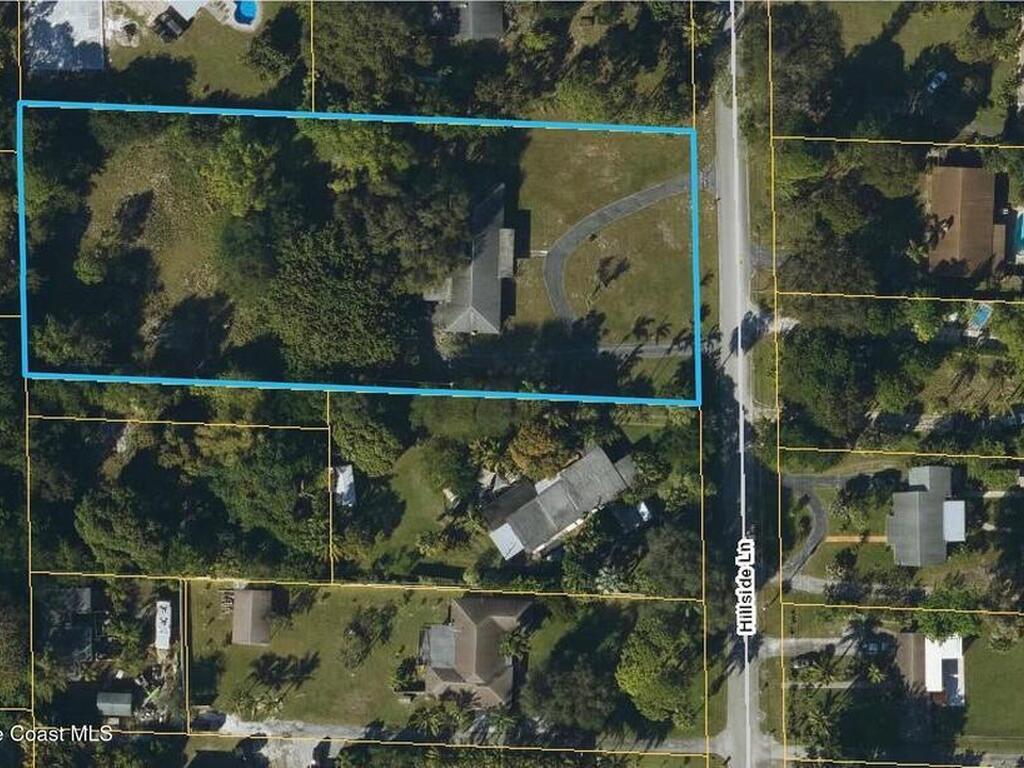 6581 Hillside Lane, Lake Worth, FL 33467