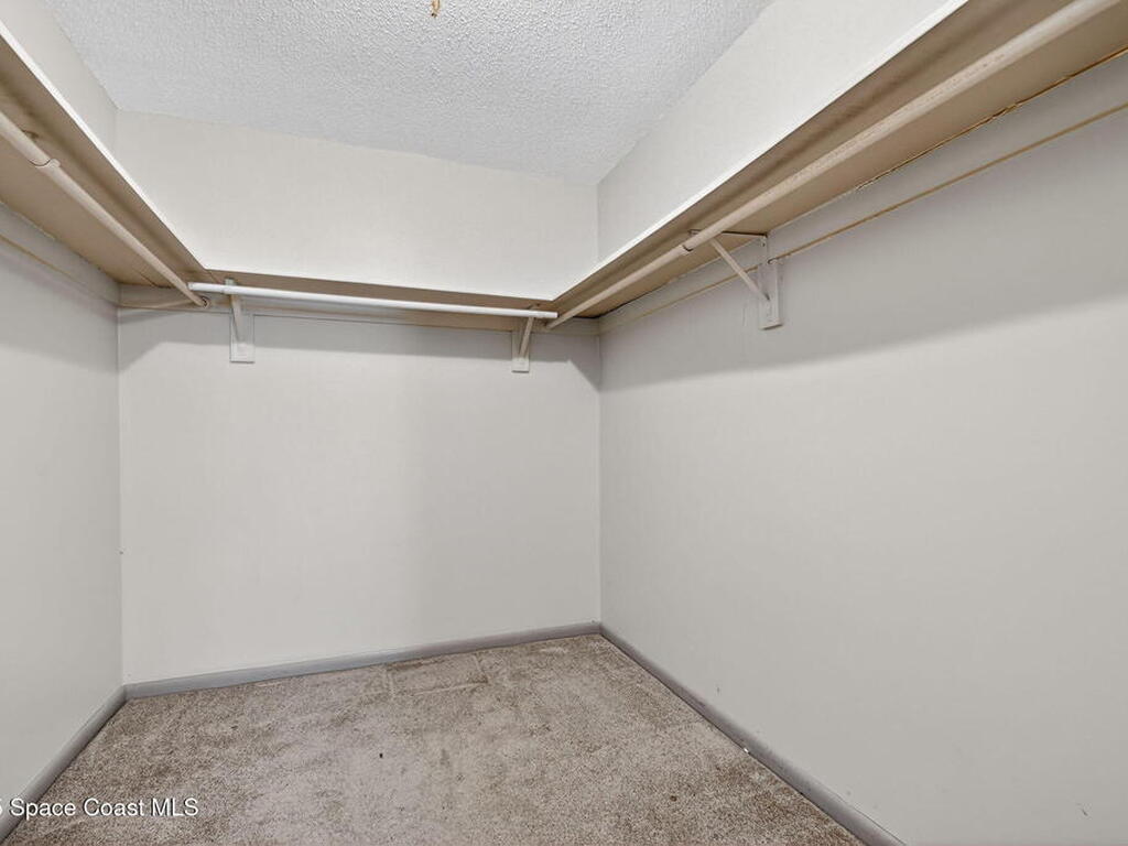 6581 Hillside Lane, Lake Worth, FL 33467
