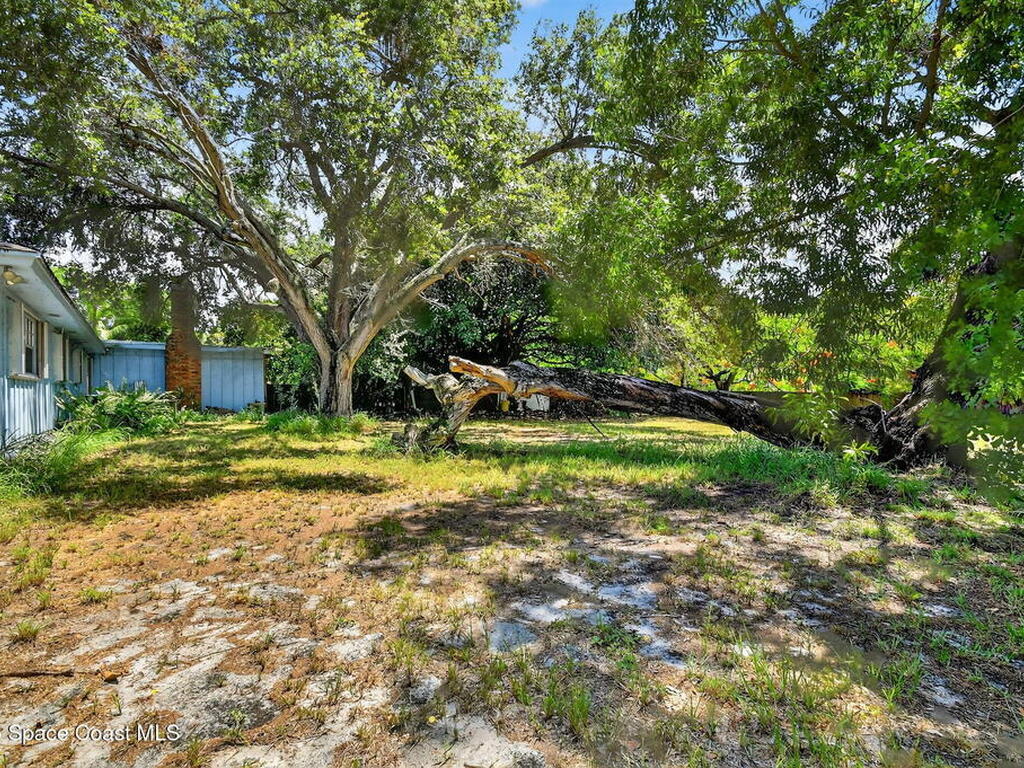 6581 Hillside Lane, Lake Worth, FL 33467