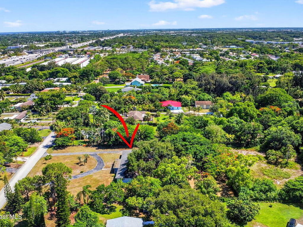 6581 Hillside Lane, Lake Worth, FL 33467