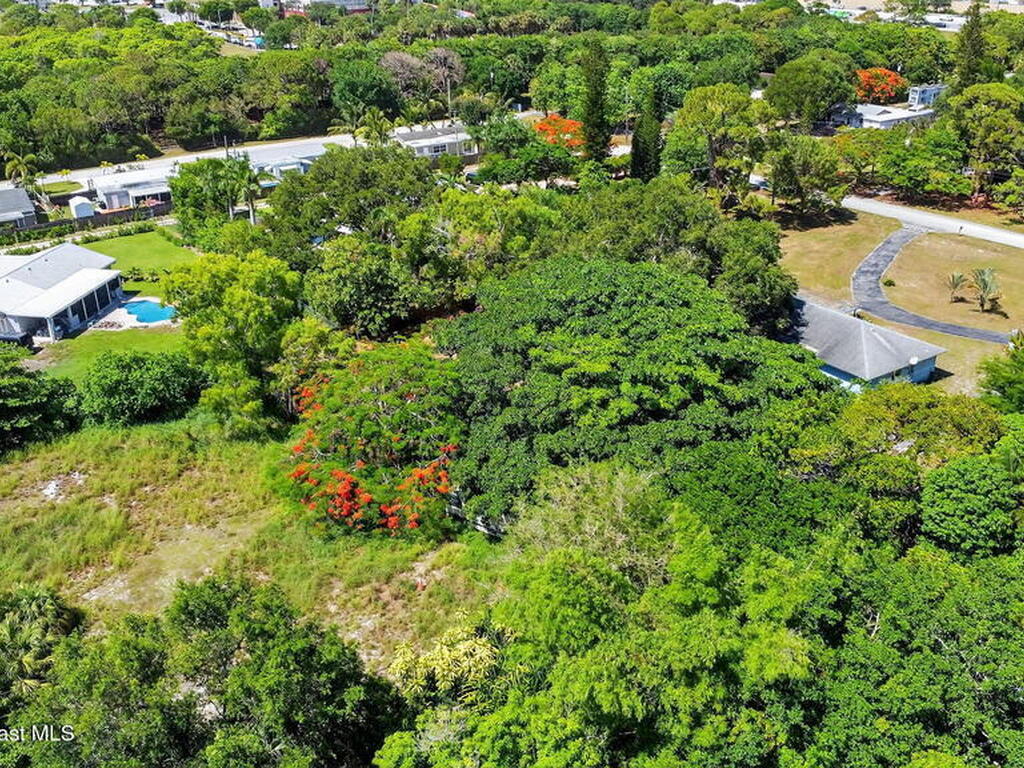 6581 Hillside Lane, Lake Worth, FL 33467