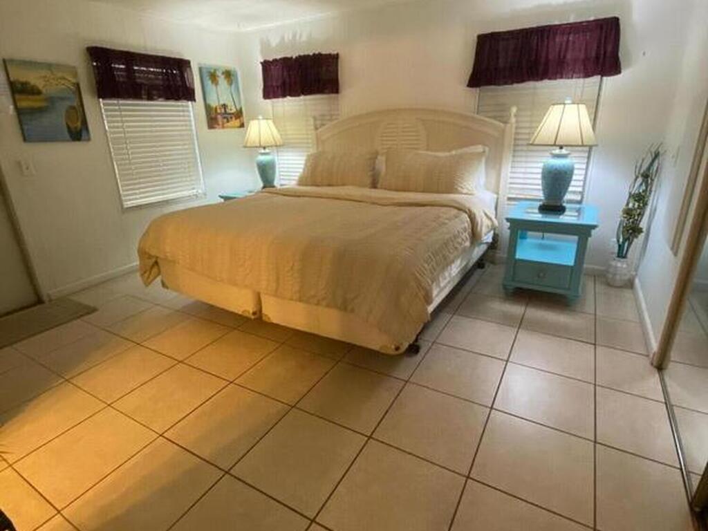 568 Jennifer Circle, West Melbourne, FL 32904