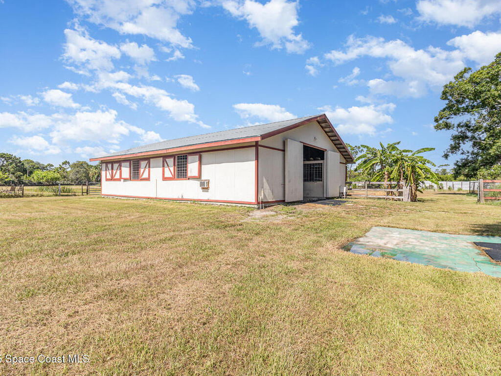 4685 Sand Point Road, Grant, FL 32949