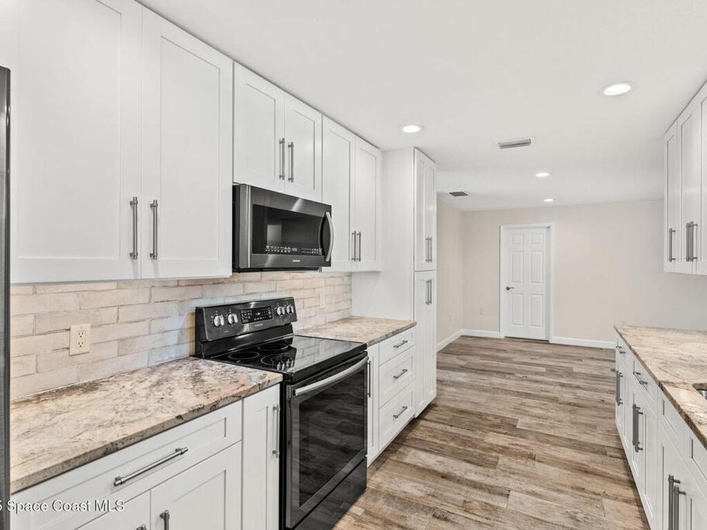 215 S Robert Way, Satellite Beach, FL 32937