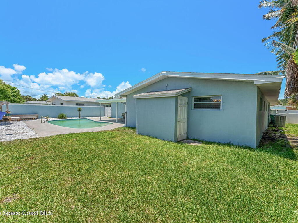 215 S Robert Way, Satellite Beach, FL 32937