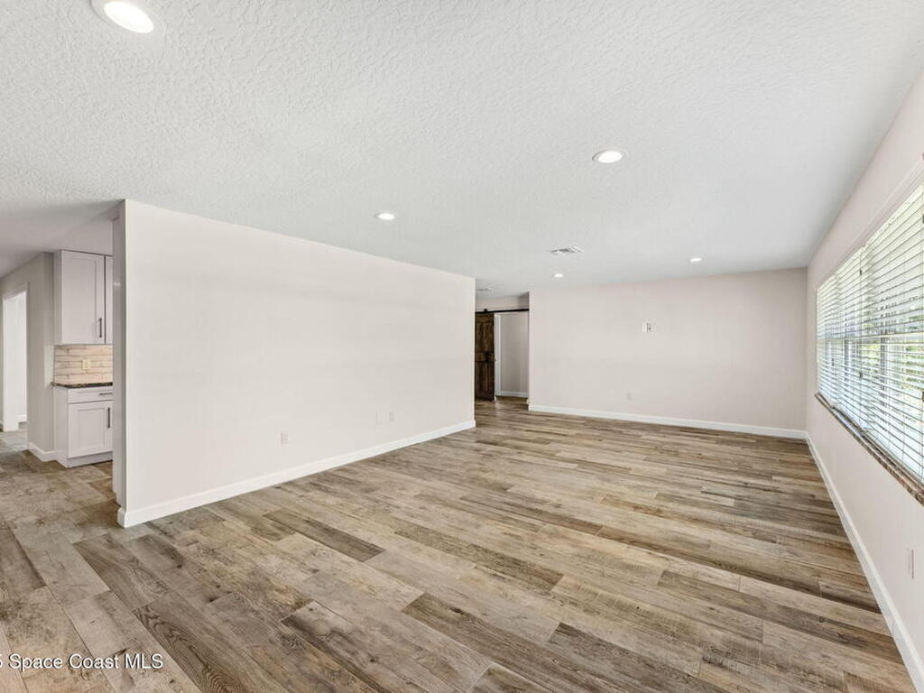 215 S Robert Way, Satellite Beach, FL 32937