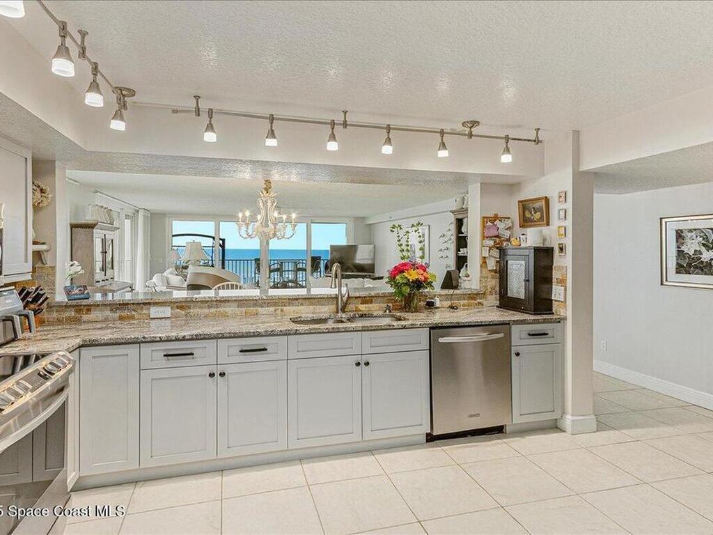 1575 N Highway A1a, Indialantic, FL 32903