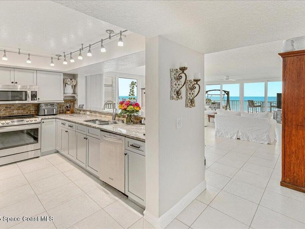 1575 N Highway A1a, Indialantic, FL 32903