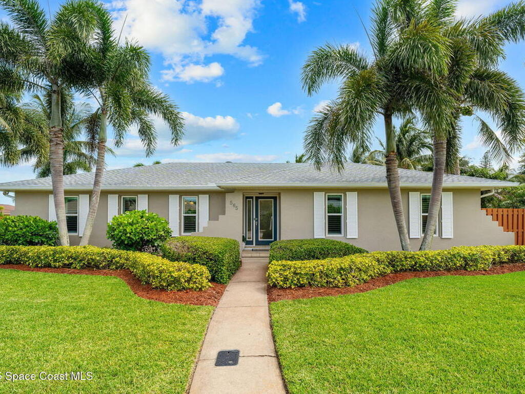 565 Solitaire Palm Drive, Indialantic, FL 32903
