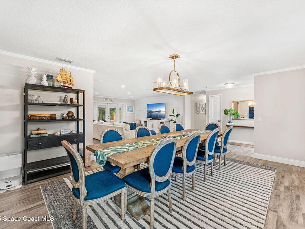 565 Solitaire Palm Drive, Indialantic, FL 32903