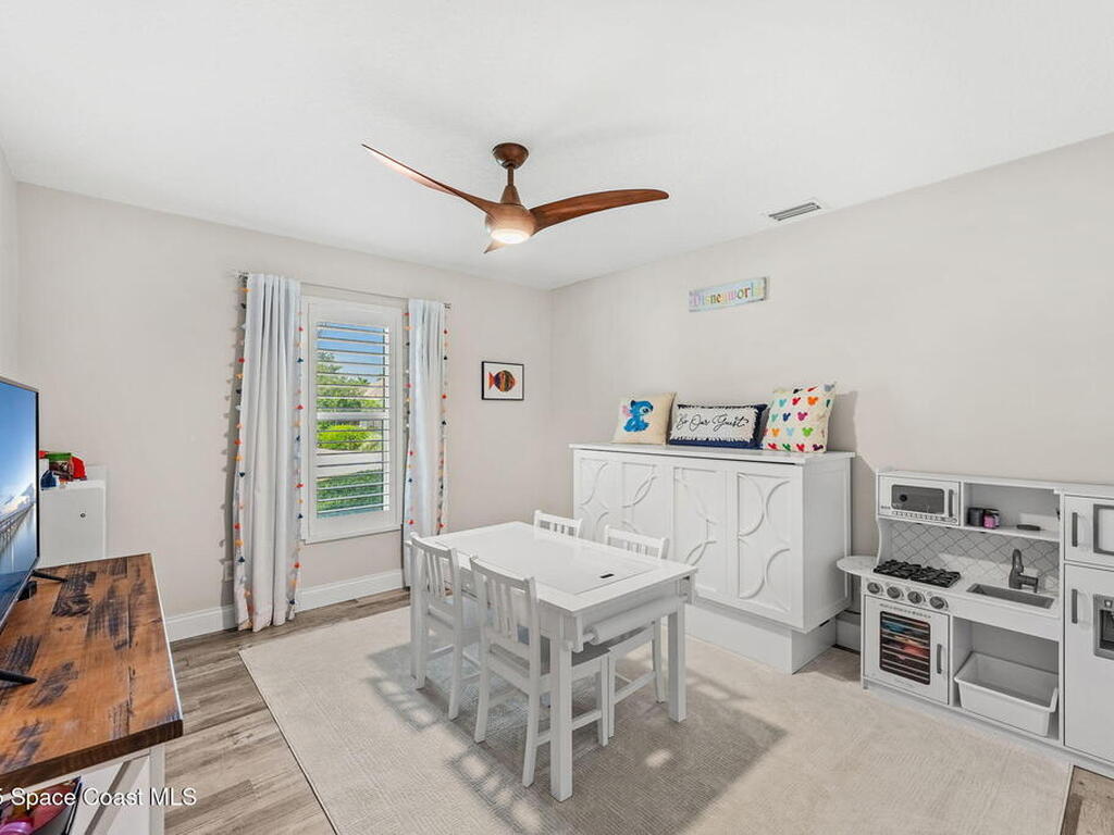 565 Solitaire Palm Drive, Indialantic, FL 32903