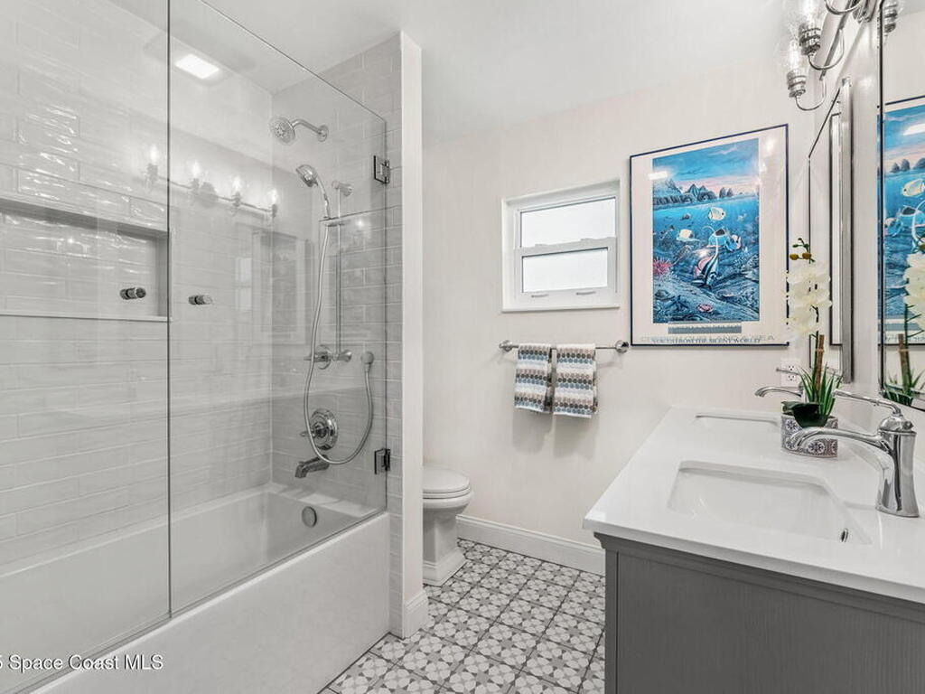565 Solitaire Palm Drive, Indialantic, FL 32903