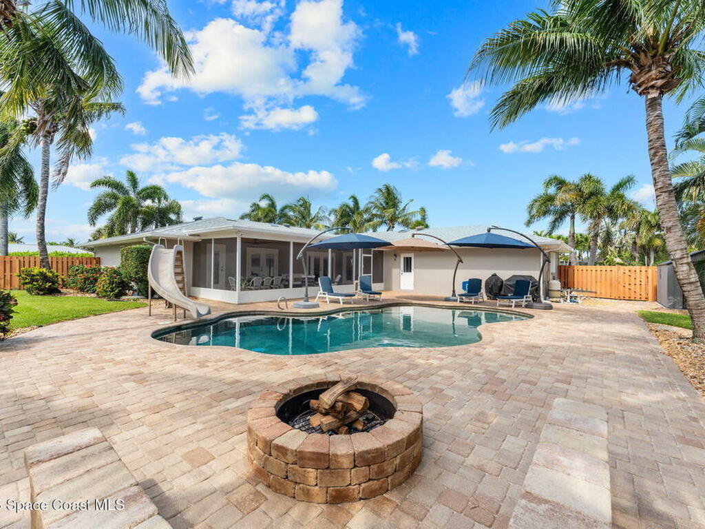 565 Solitaire Palm Drive, Indialantic, FL 32903