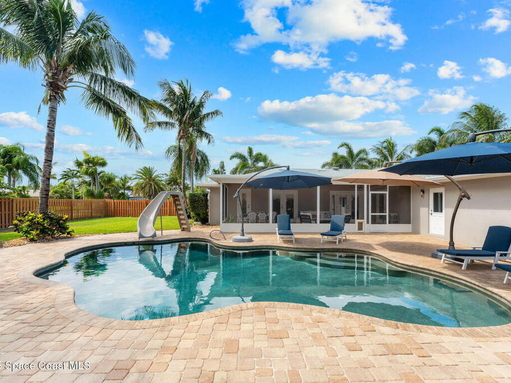 565 Solitaire Palm Drive, Indialantic, FL 32903
