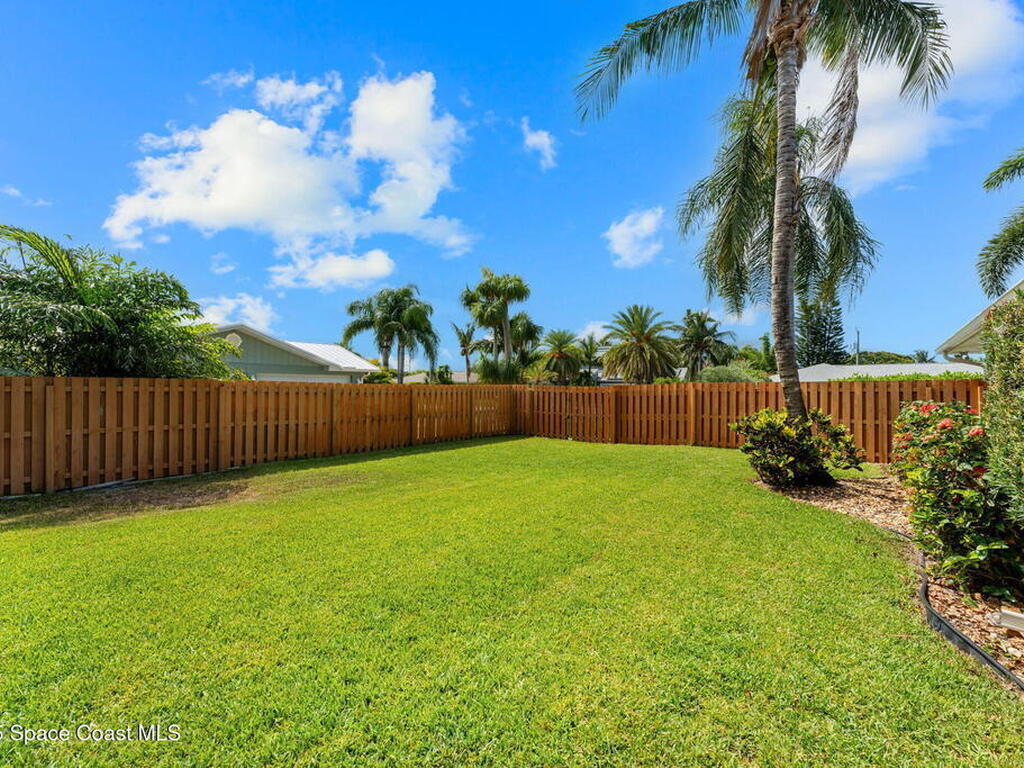 565 Solitaire Palm Drive, Indialantic, FL 32903