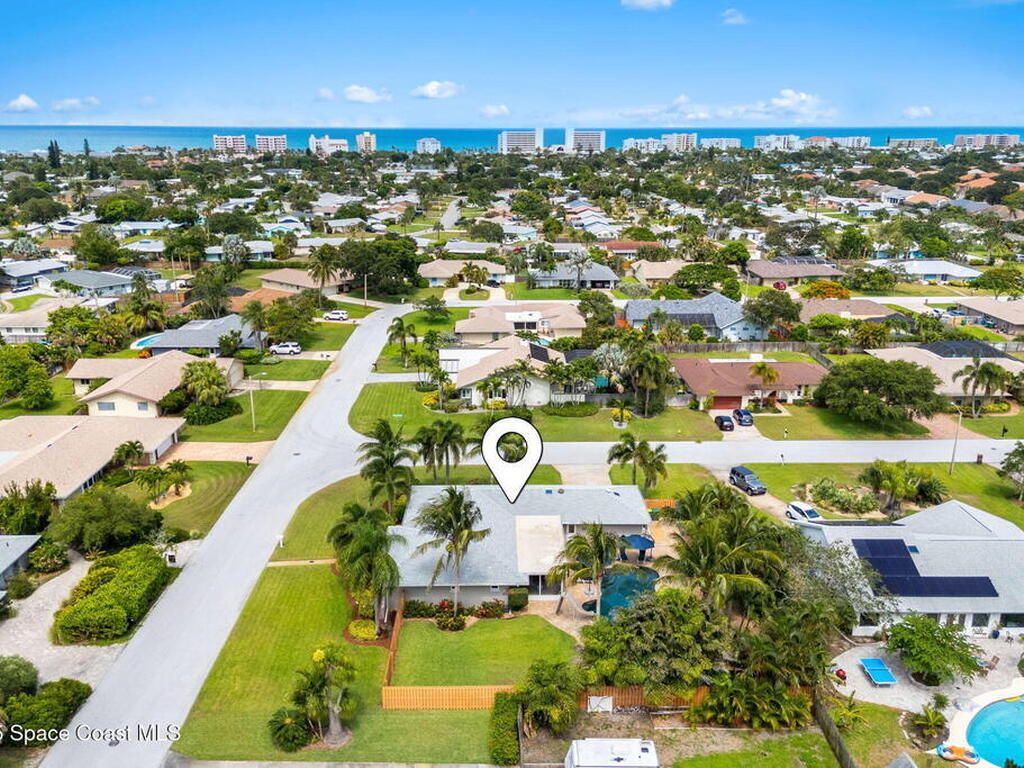 565 Solitaire Palm Drive, Indialantic, FL 32903
