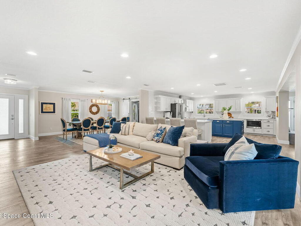 565 Solitaire Palm Drive, Indialantic, FL 32903