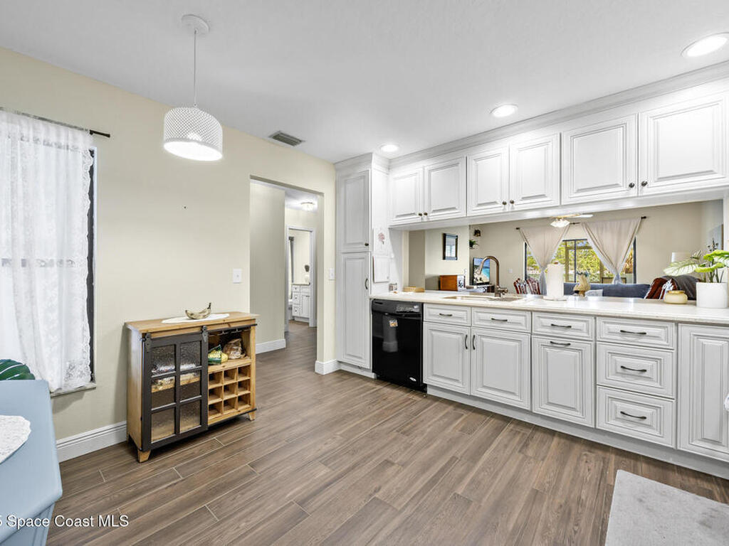 18 Sunset Street, Satellite Beach, FL 32937