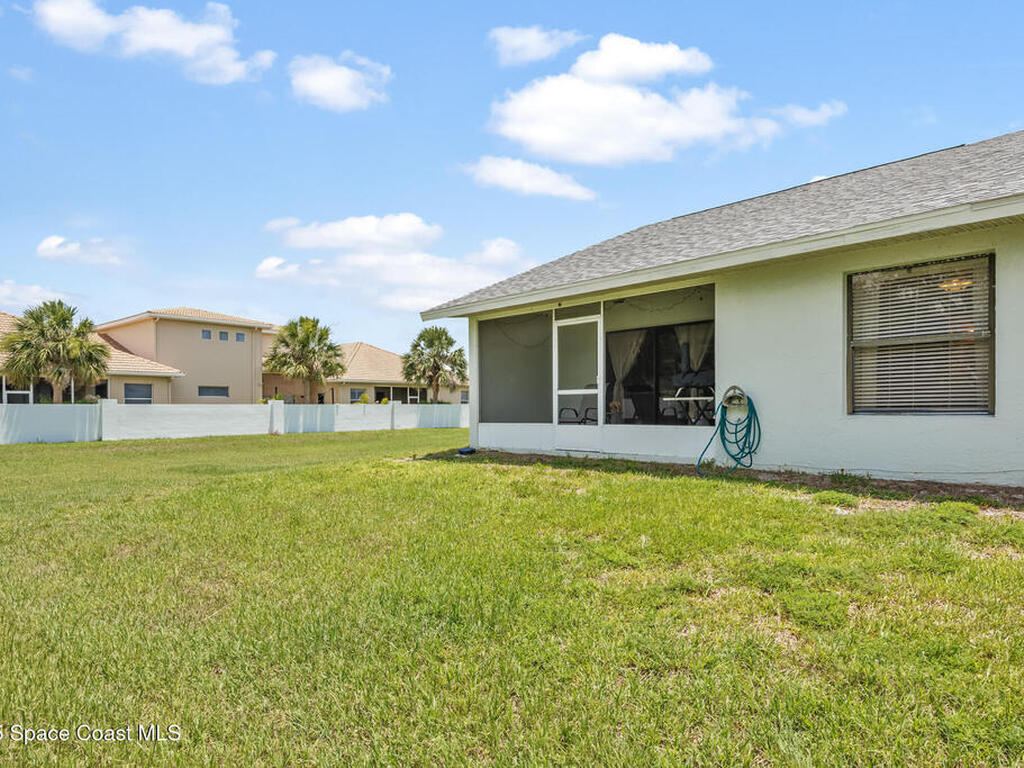 18 Sunset Street, Satellite Beach, FL 32937