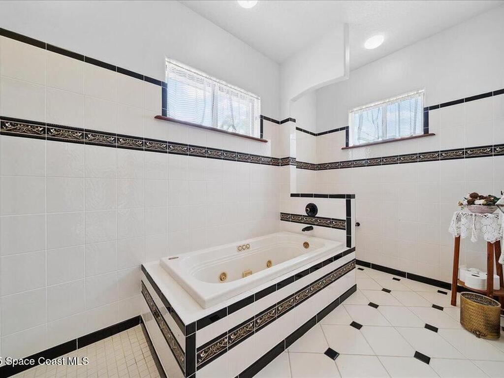 240 Sheridan Avenue, Satellite Beach, FL 32937
