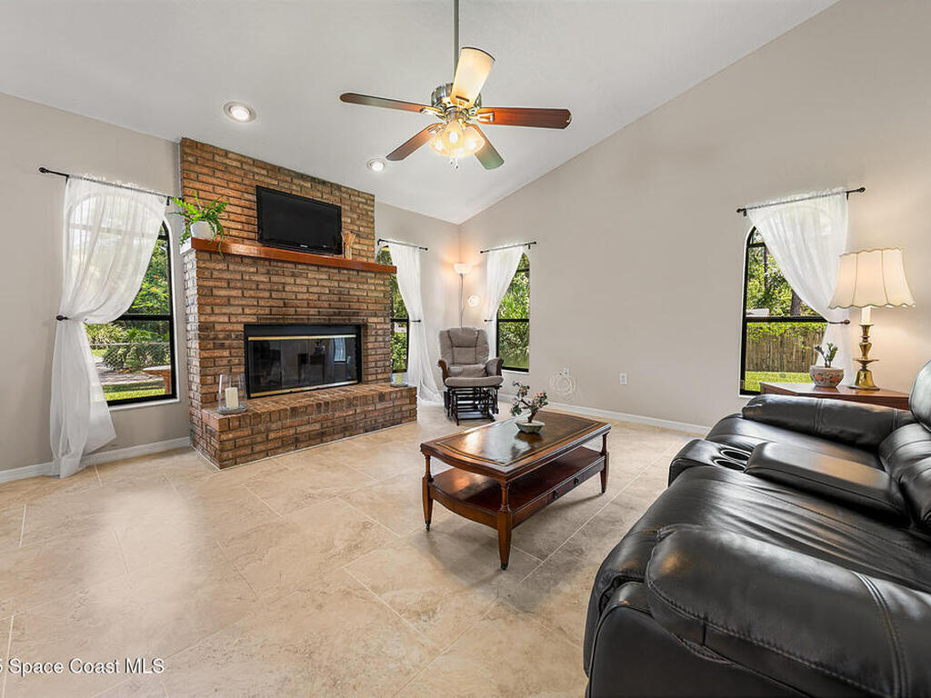 3055 Kershaw Court, Melbourne, FL 32934