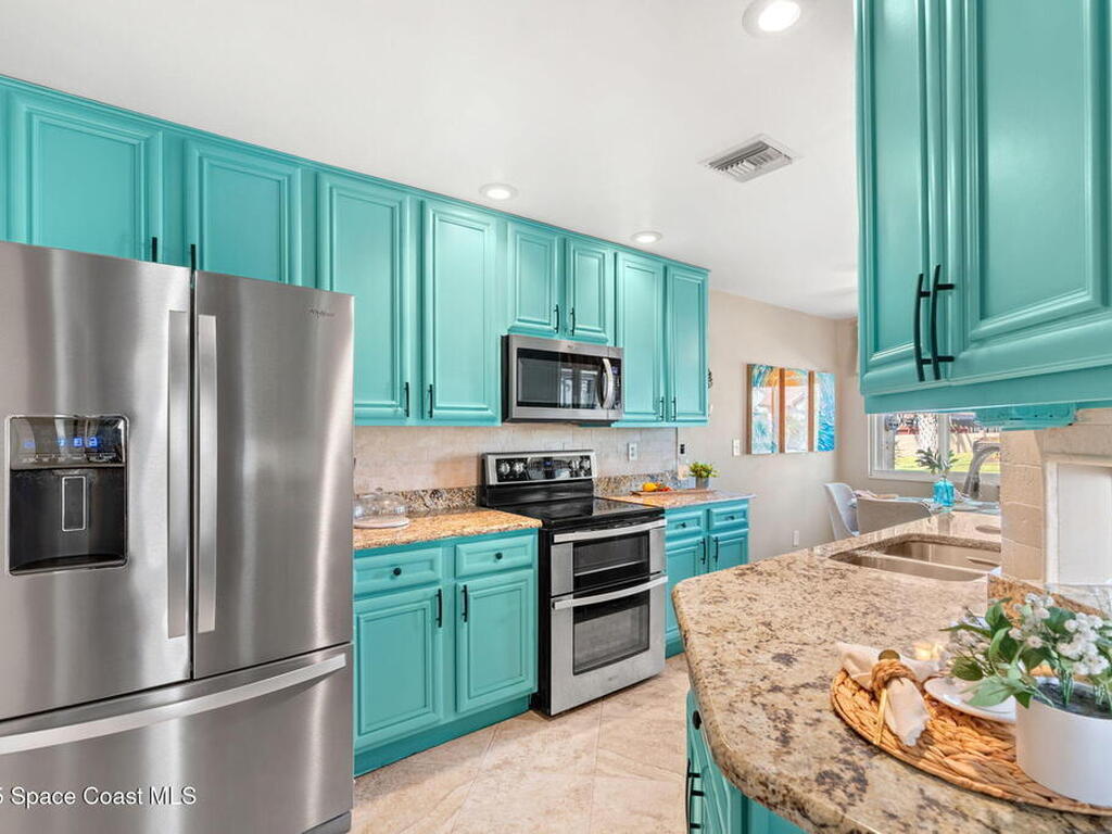 621 Manatee Drive, Satellite Beach, FL 32937