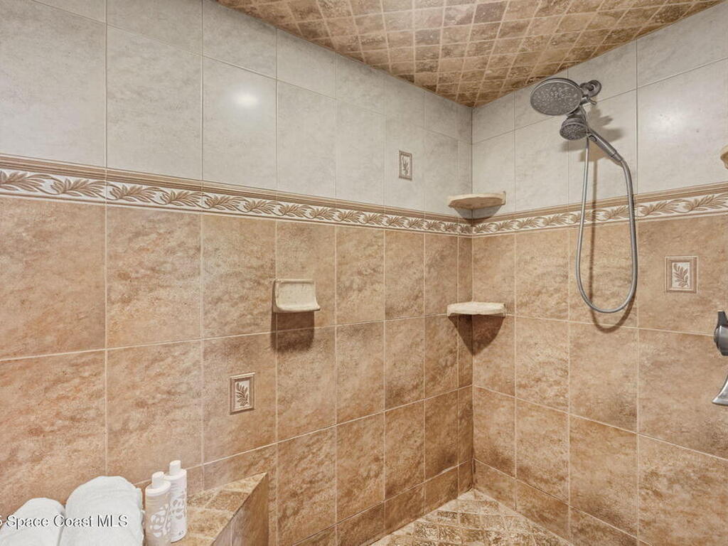 621 Manatee Drive, Satellite Beach, FL 32937