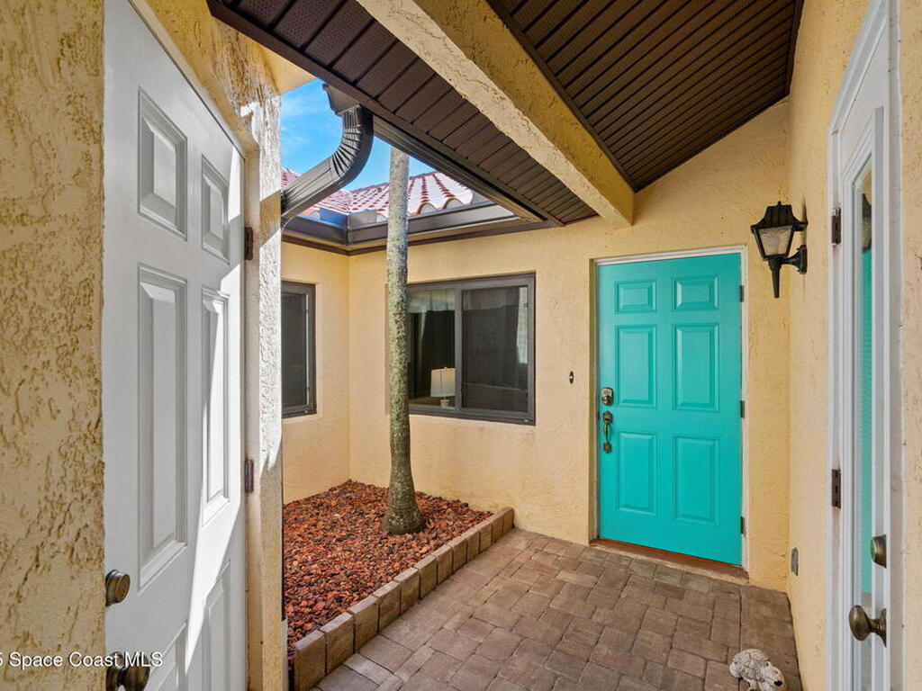621 Manatee Drive, Satellite Beach, FL 32937