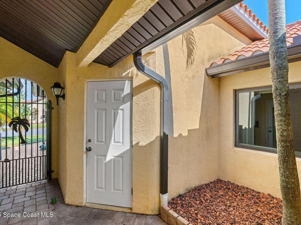 621 Manatee Drive, Satellite Beach, FL 32937