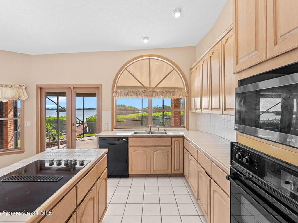 418 Lanternback Island Drive, Satellite Beach, FL 32937