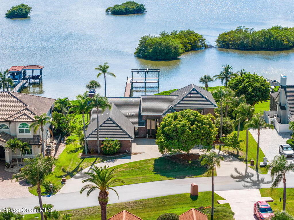 418 Lanternback Island Drive, Satellite Beach, FL 32937