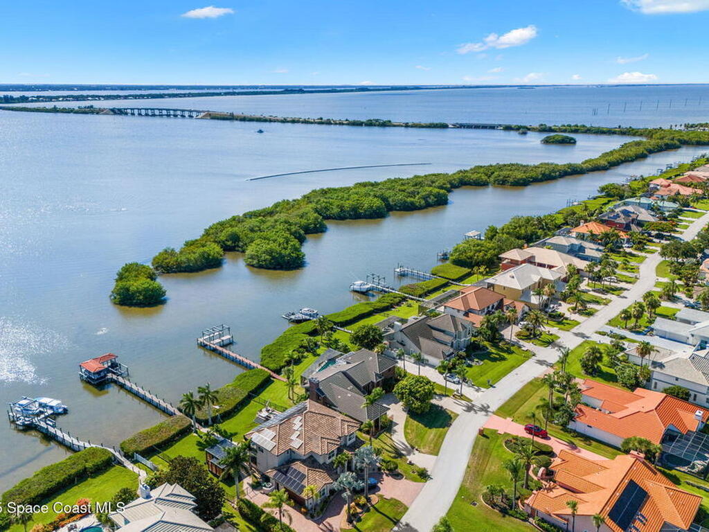 418 Lanternback Island Drive, Satellite Beach, FL 32937