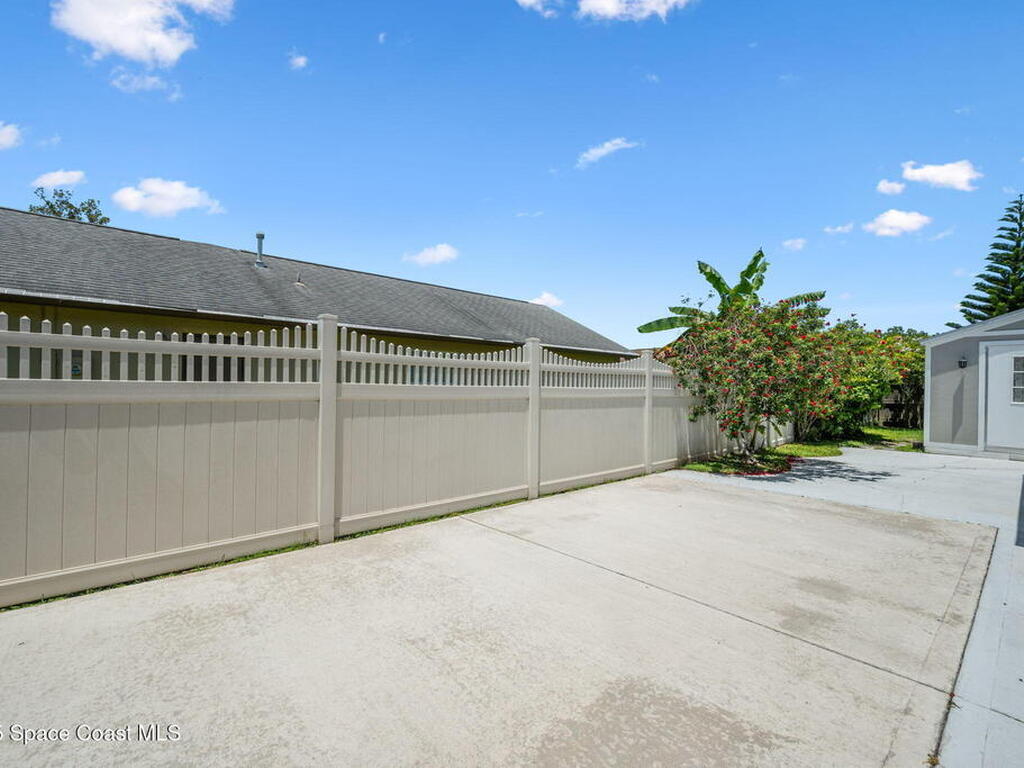 2683 Majestic Avenue, Melbourne, FL 32934
